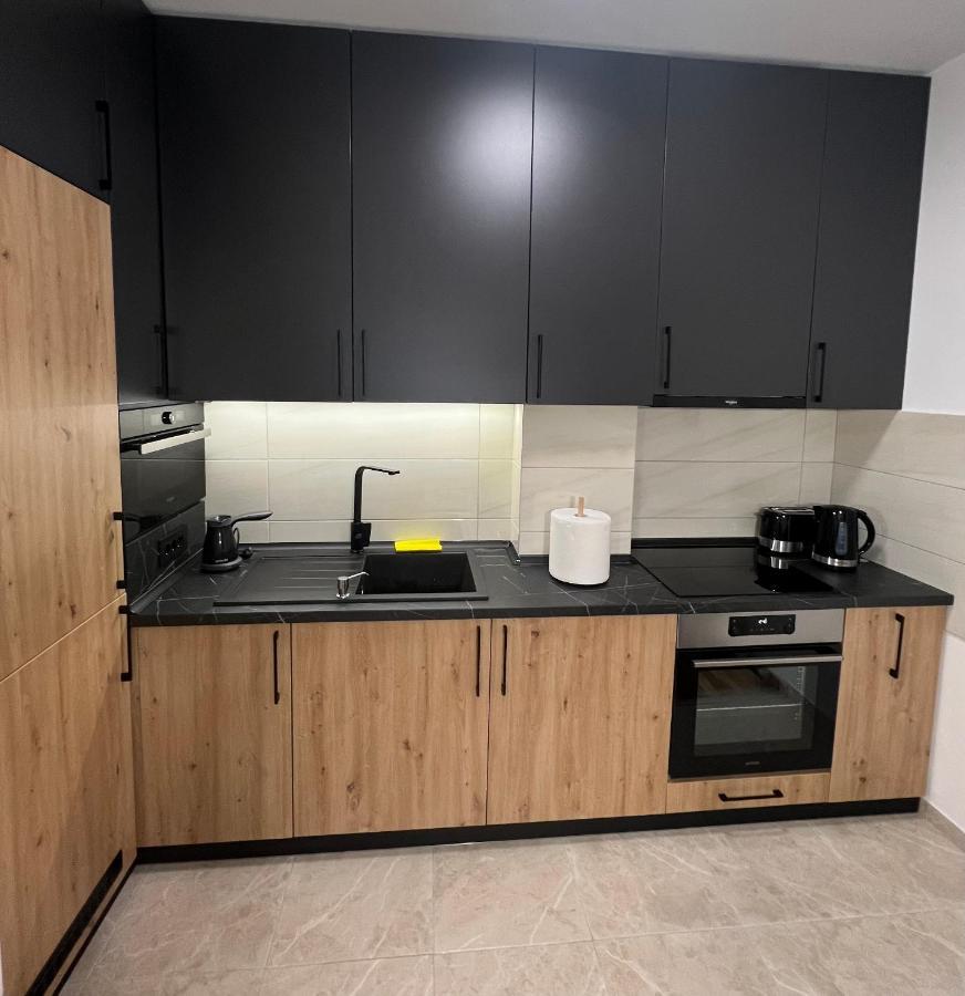 Čačak Jungle Lux Apartment المظهر الخارجي الصورة